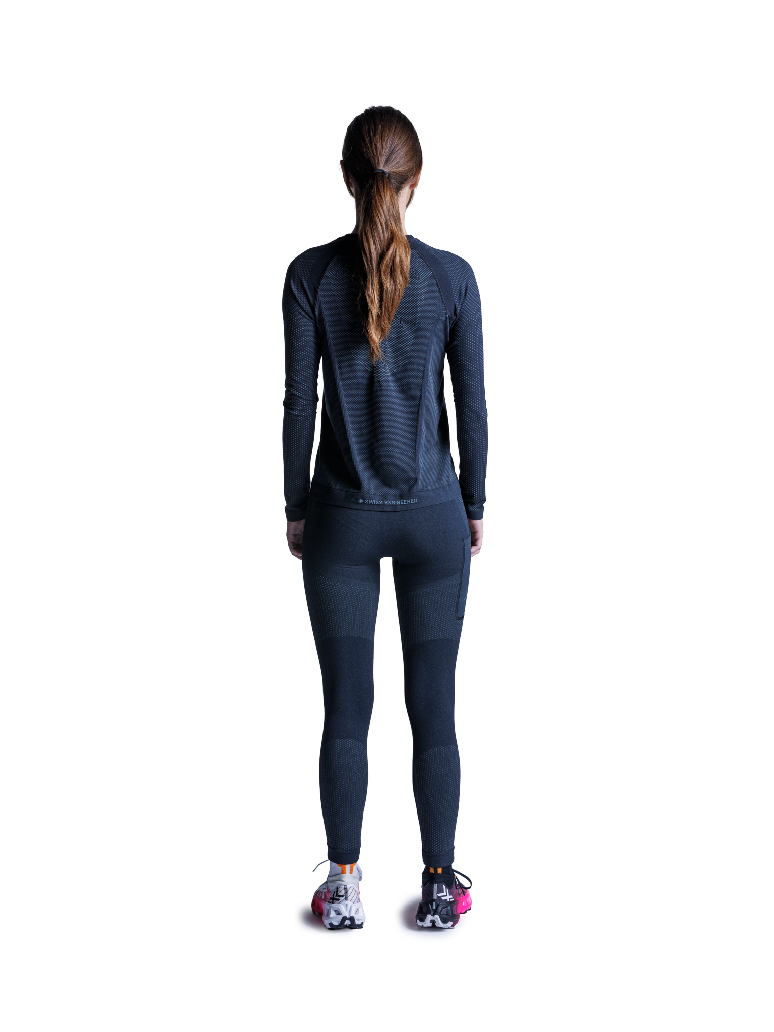 x-bionic-xceed-run-shirt-langarm-damen-schwarz-grau image 8