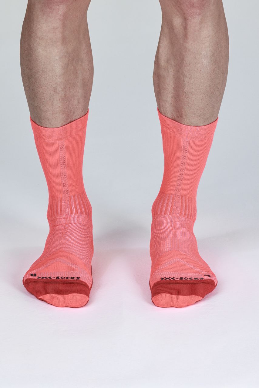 x-socks-gravel-discover-crew-radsocken-black-charcoal image 5
