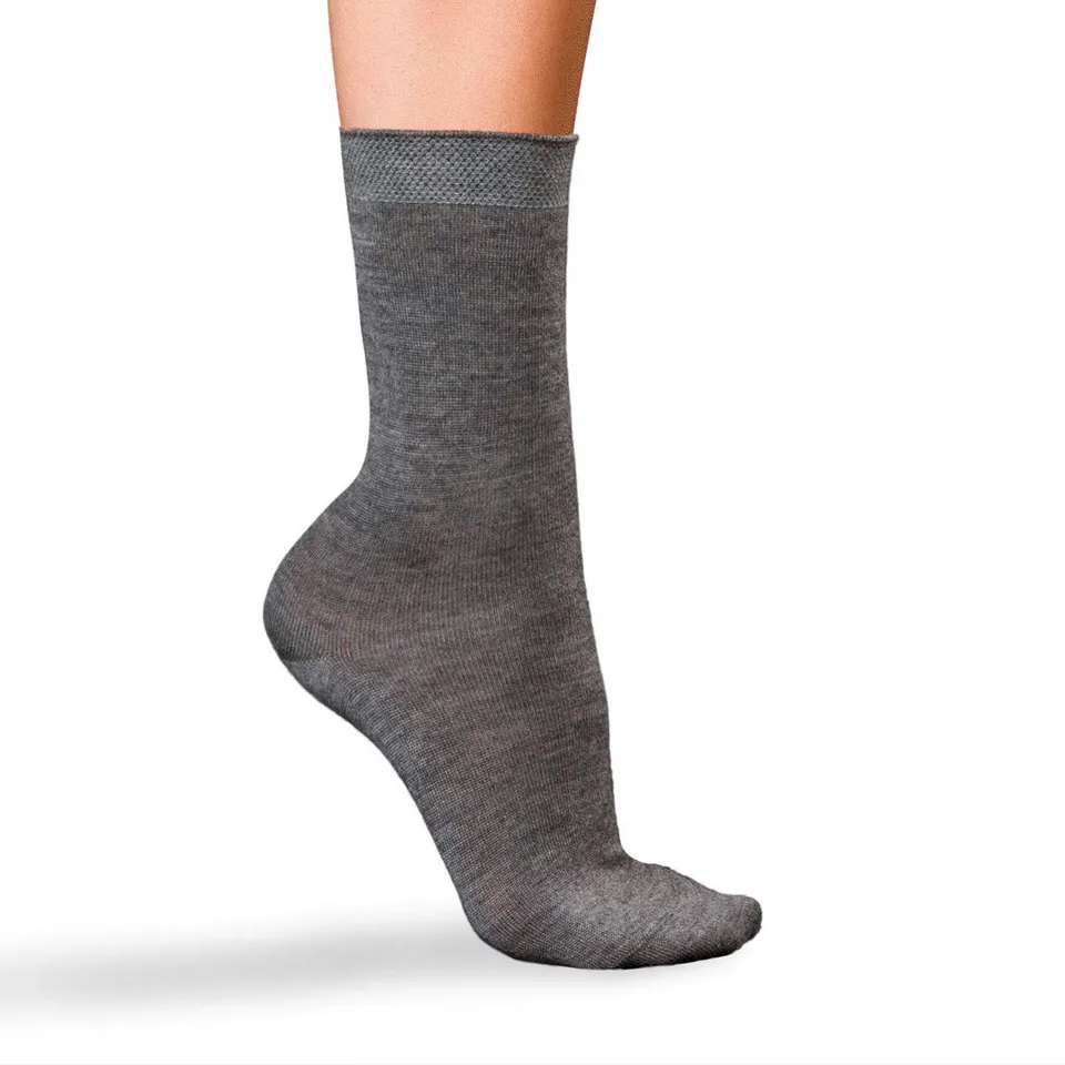 falke-lhasa-no-1-finest-kaschmir-socken-damen-schwarz-39-40 image 1