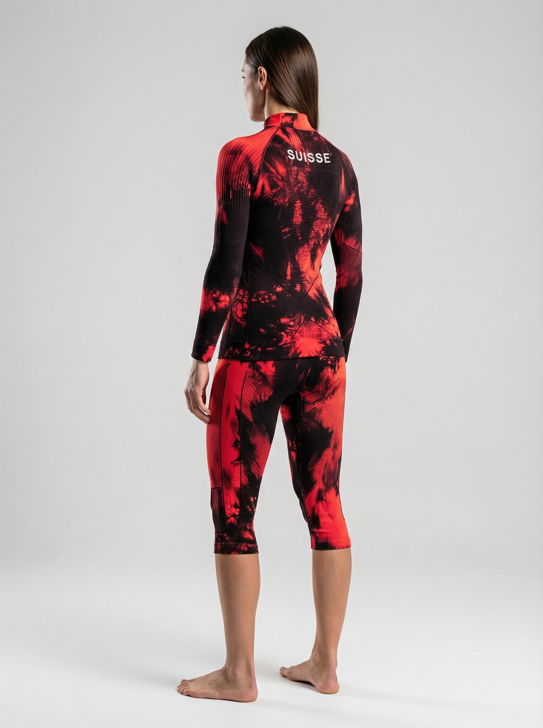x-socks-energy-accumulator-shirt-rollkragen-tiedye-black-red image 8
