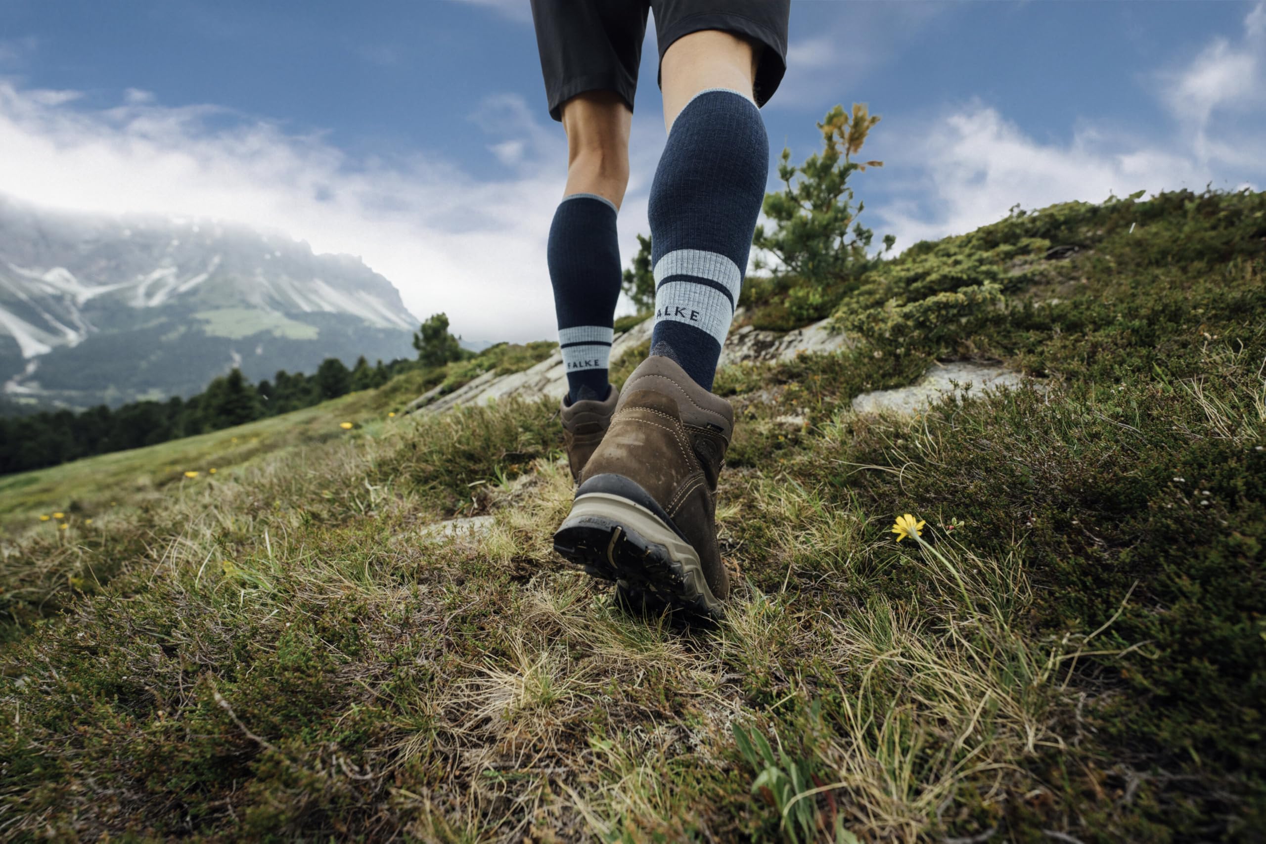 falke-tk2-compression-wandersocken-blue-pond-w3 image 3