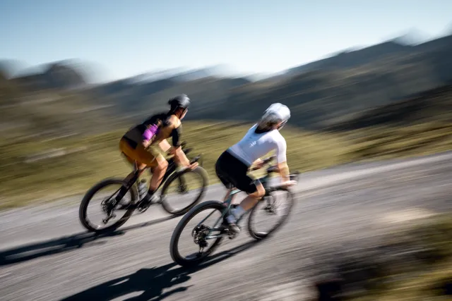 x-socks-gravel-cycling-kit-radtrikot-set image 1