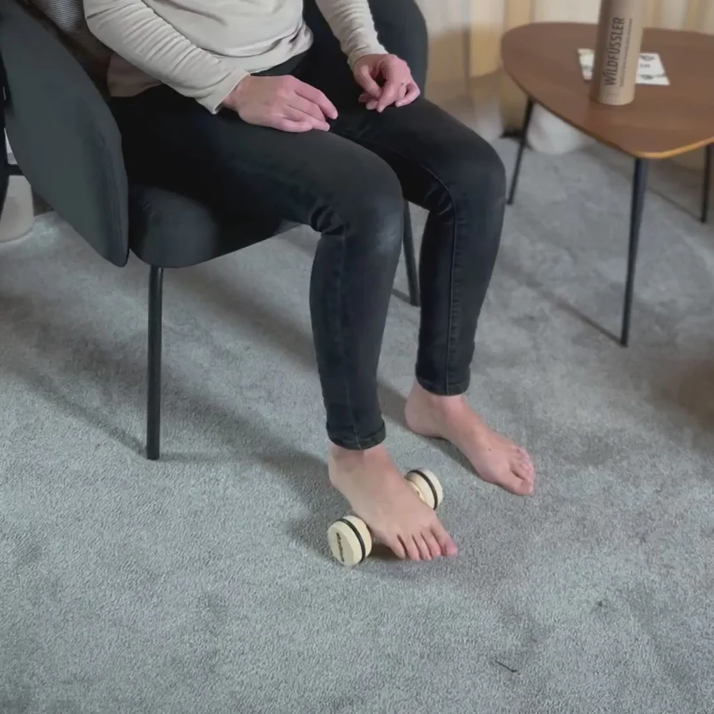 wundersocks-wildf-ssler-rundling-fu-massage-rolle-holz image 4