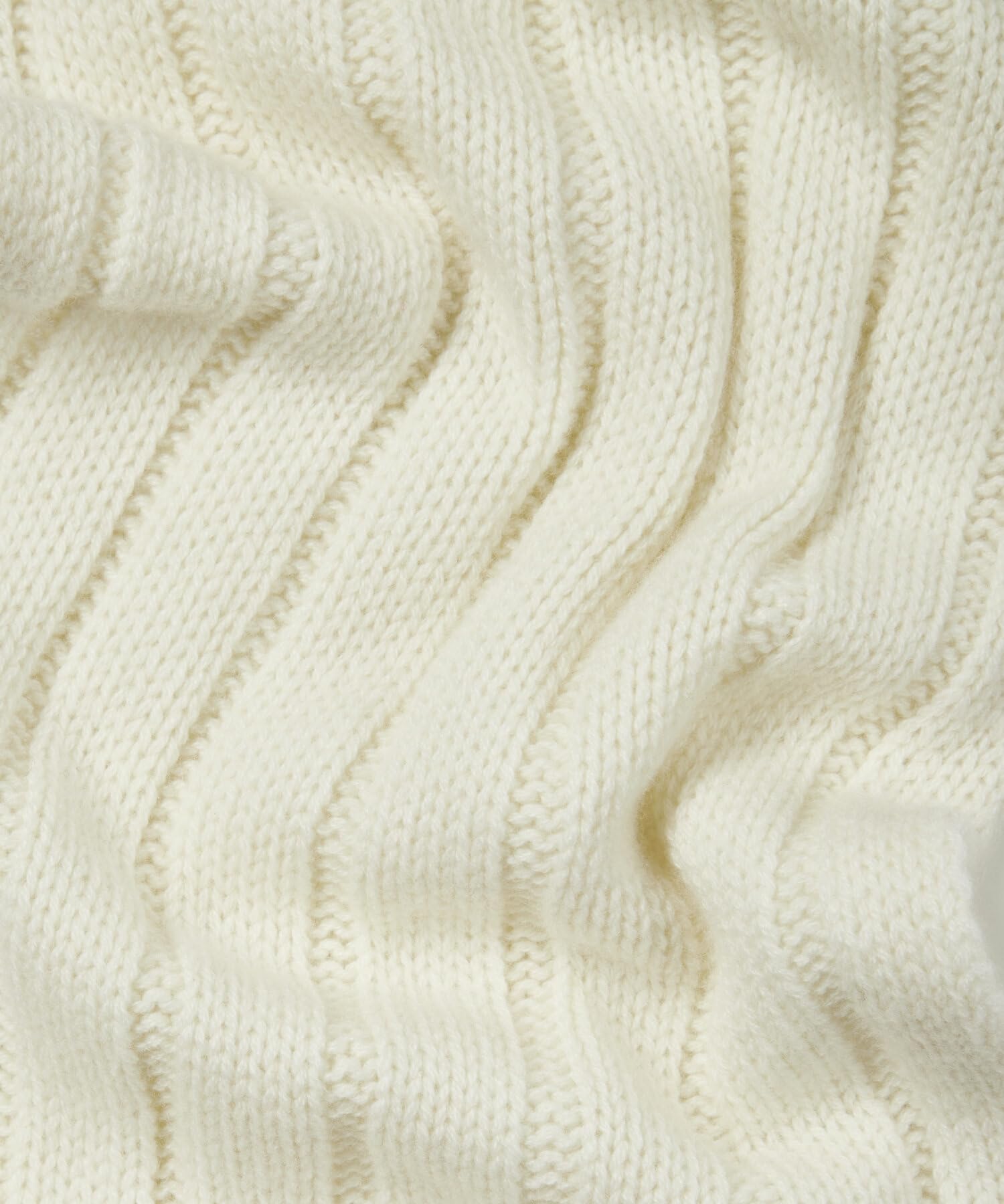 falke-keep-warm-scarf-in-rib-schal-off-white-kaschmir image 3