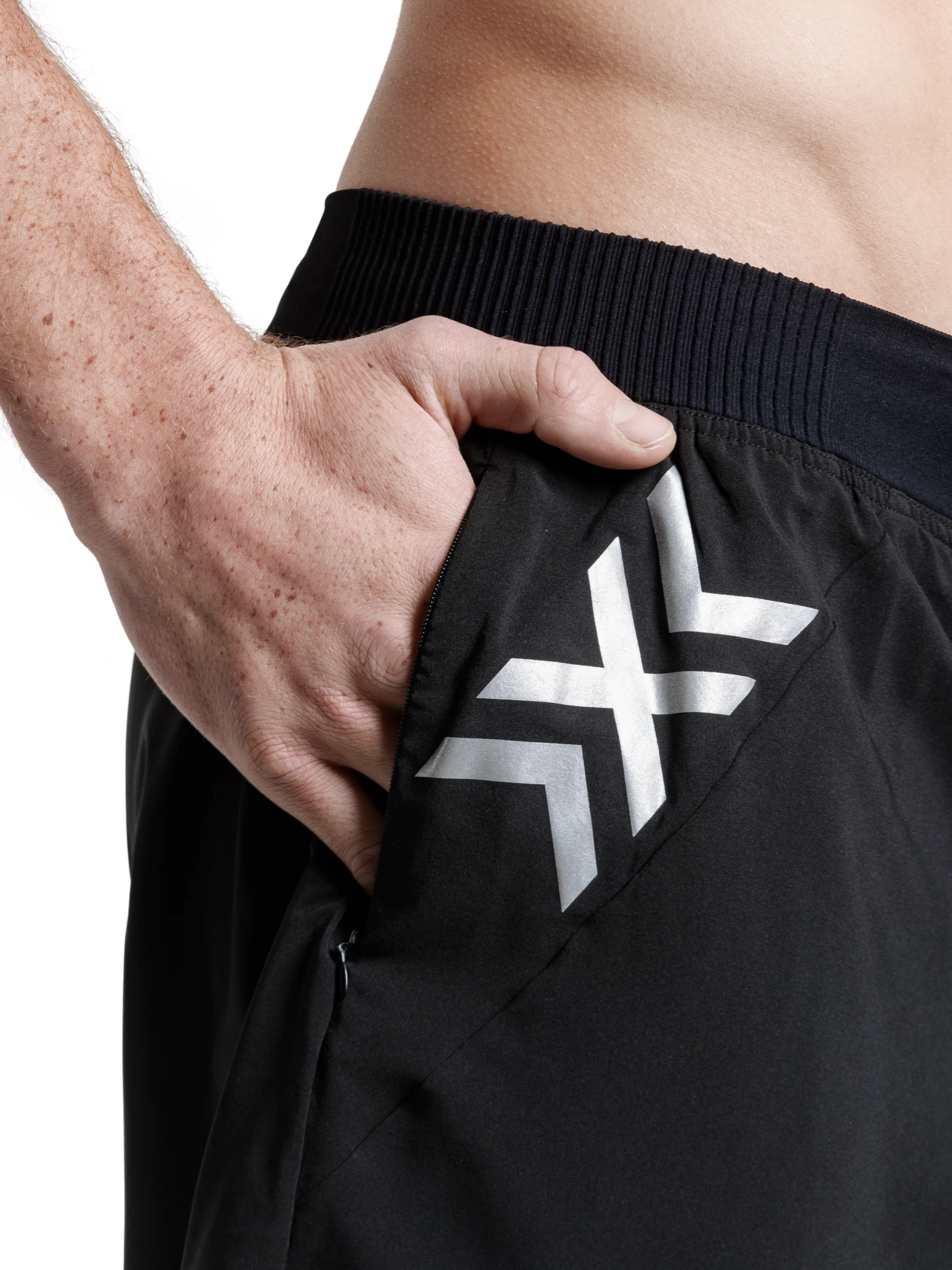 x-socks-twyce-race-2in1-shorts-herren-schwarz-laufhose image 4