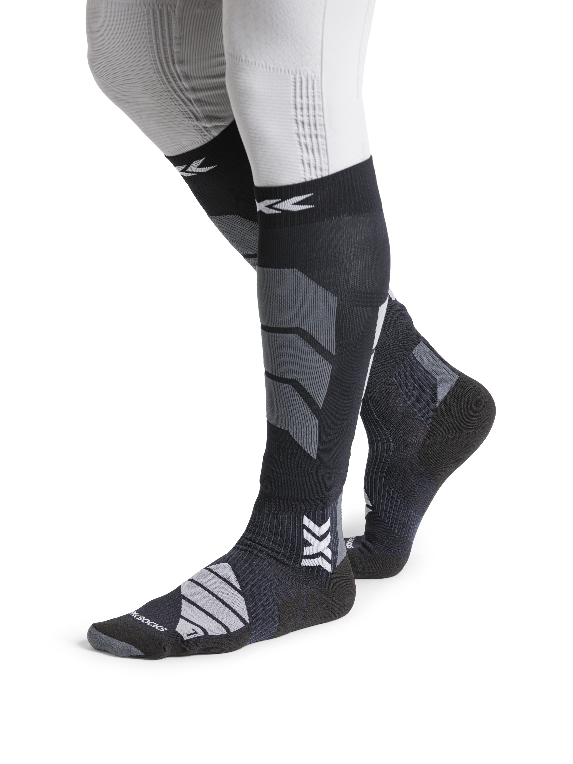 x-socks-ski-expert-light-otc-skisocken-x-black-light-grey image 4